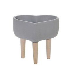 SAGEBROOK HOME 14955-01 9 INCH CERAMIC HEART PLANTER WITH WOODEN LEGS - LIGHT GRAY