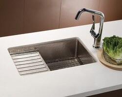 NATIVE TRAILS CPS33 CANTINA PRO 24 INCH HAND HAMMERED UNDERMOUNT SQUARE COPPER KITCHEN SINK WITH DRAINBOARD