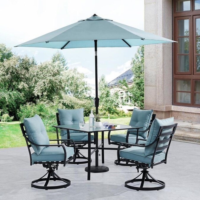 HANOVER LAVDN5PCSW-BLU-SU LAVALLETTE 42 INCH 5-PIECE OUTDOOR DINING SET WITH SWIVEL ROCKING CHAIR AND 108 INCH UMBRELLA - BLUE
