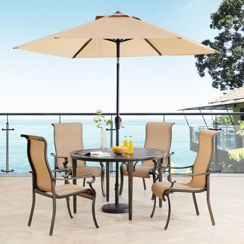 HANOVER BRIGDN5PCRD-SU BRIGANTINE 5-PIECE OUTDOOR DINING SET WITH 4 CONTOURED-SLING CHAIRS, 50 INCH ROUND CAST-TOP TABLE, 9 FEET UMBRELLA AND BASE