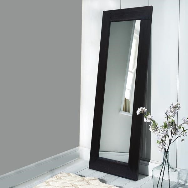 THE URBAN PORT UPT-226273 28 INCH LEANING FLOOR FULL LENGTH MIRROR WITH WOODEN FRAMEWORK - BROWN