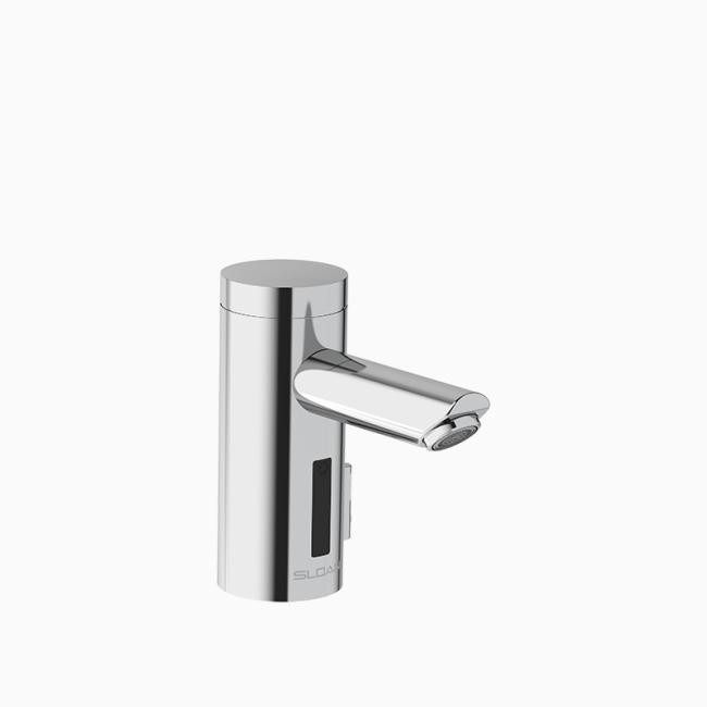 SLOAN 3335093 OPTIMA 5 3/8 INCH HARDWIRED LESS TRANSFORMER DECK MOUNTED MID BODY FAUCET WITH LAMINAR SPRAY - POLISHED CHROME
